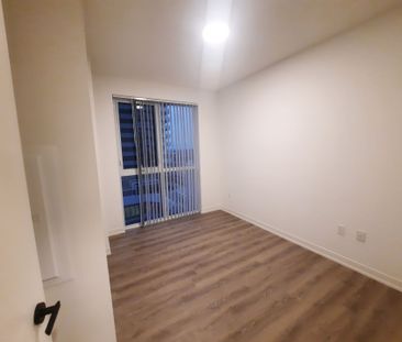 For Lease - 8 Interchange Way Unit# 812, Vaughan, Ontario - Photo 4