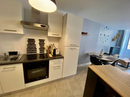 Charmant STUDIO – Confort et Fonctionnalité - entièrement rénové - Photo 4