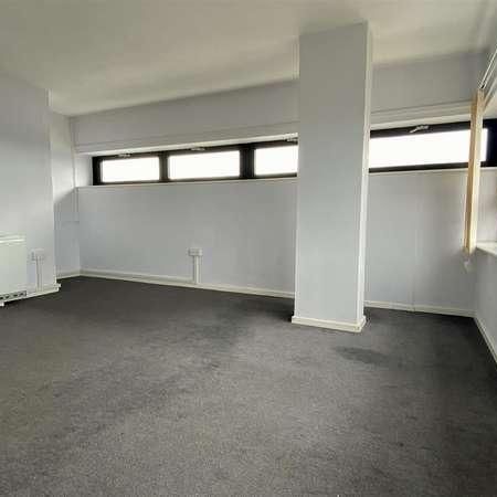 The Precinct, Coventry, CV1 - Photo 1