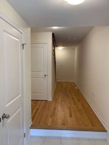 For Lease - 63 Blick Crescent, Aurora, Ontario - Photo 4