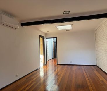 Private and Peaceful 3 Bedroom Villa in Balwyn School Zone - Photo 6