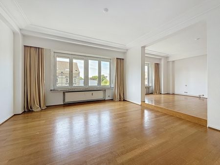 Appartement te huur in Ixelles - Photo 3