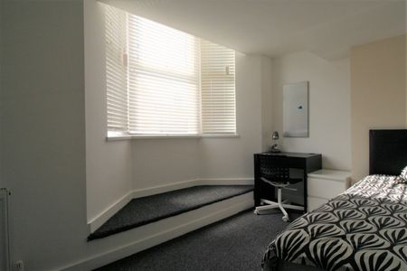Room in a Shared House, Albert Edward Road, L7 - Photo 2