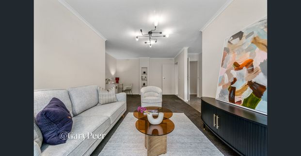 Ground floor apartment living - Photo 1