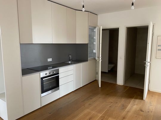 YOUNG & URBAN LIVING - Photo 1