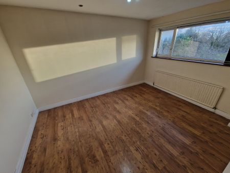 Elsham Drive, Worsley - Photo 5