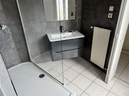 Location Maison 2 pièces 47m² MONISTROL SUR LOIRE 43120 - Photo 2