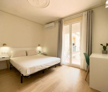 Barcelona - Photo 2