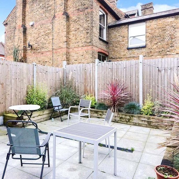 House share to rent - Photo 1