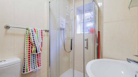 205 Hubert Road - Photo 5