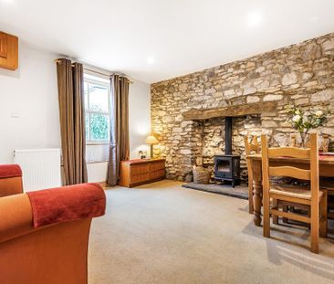 2 bedroom cottage to rent - Photo 2
