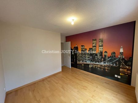 Location Appartement 2 pièces 49m² ECHIROLLES 38130 - Photo 3