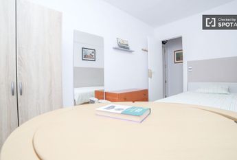 valencia, Valencian Community 46011