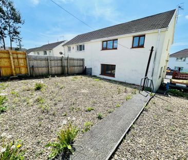 3 bedroom semi-detached house to rent - Photo 3