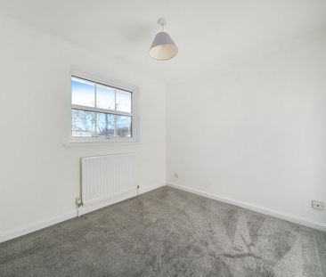 4 bedroom detached house to rent - Photo 4