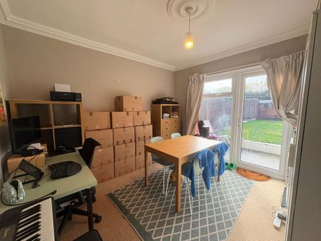 3 bedroom house to rent - Photo 2