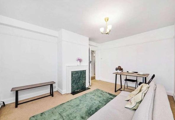 Benhurst Court, London, SW16 - Photo 1