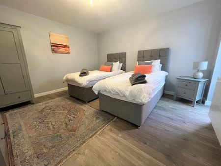 3 bedroom link detached house to rent - Photo 4