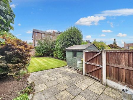 4 bedroom semi-detached house to rent - Photo 2