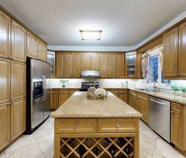 For Lease - 55 Frybrook Crescent, Richmond Hill, Ontario - Photo 2