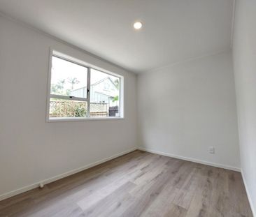 Just renovated unit in good location - Photo 5