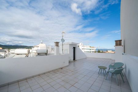 2 room luxury penthouse for rent in Palma de Mallorca, Balearic Islands - Photo 2