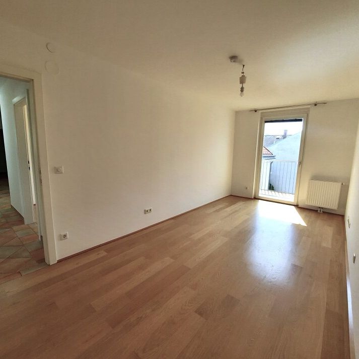 35 m² Süd-/Westterrasse, ruhige, helle klimatisierte Dachgeschosswohnung mit 2 Bädern, Weitblick und Garage - Photo 1