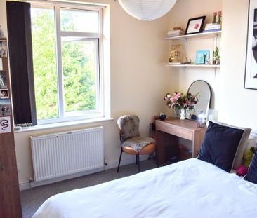 4 bedroom semi-detached house to rent - Photo 6