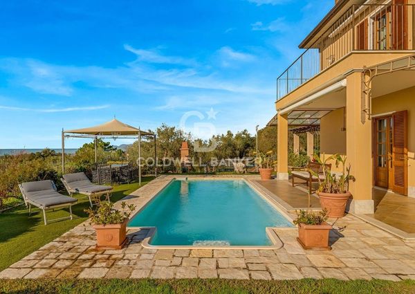 Via Murli, Pietrasanta, Tuscany 54038