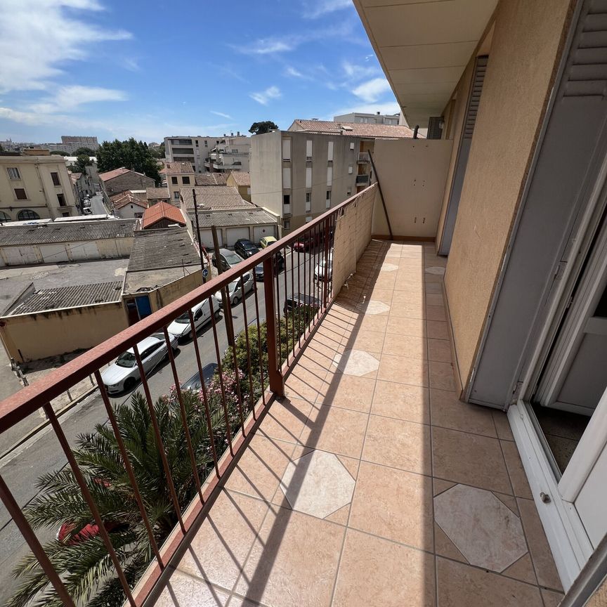 Appartement 3 pièces 55m2 MARSEILLE 13EME 774 euros - Photo 1