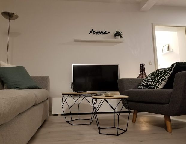 Terrassenwohnung mit Designer-Möblierung in Köln - Foto 1