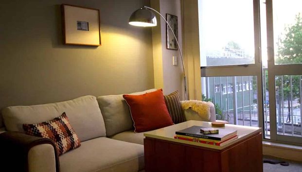 Two bedroom apartment in the city - Photo 1