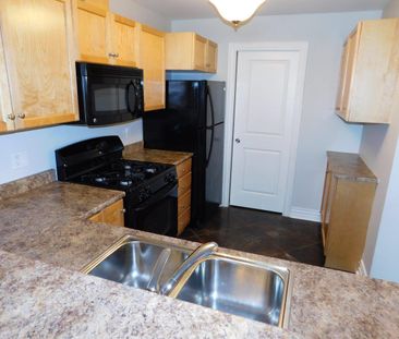 FOR RENT – 70 Ochterloney Street, Suite 308, Dartmouth, Nova Scotia - Photo 4