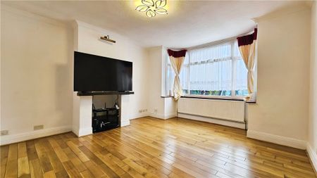 Avondale Road, Ashford, Surrey, TW15 3HS - Photo 5