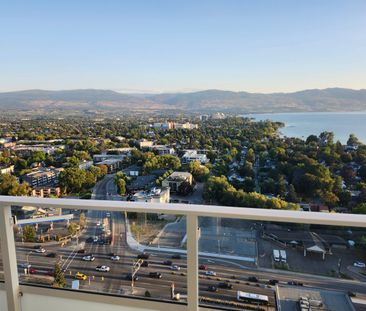 Luxury 2-Bed Corner Suite with Unmatched Lake & City Views – The Eli - Photo 3