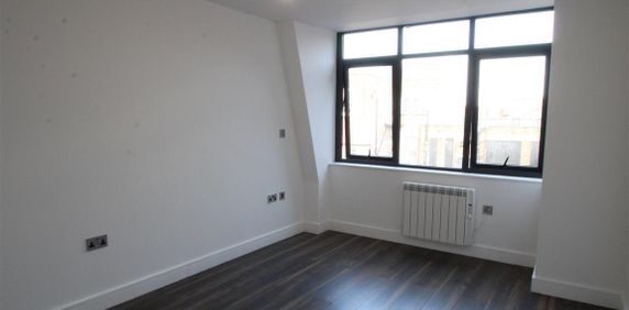 George Street - Photo 2