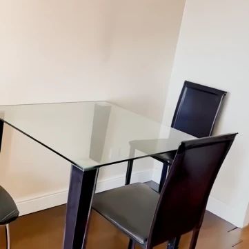 2 bedrooms 1 bathroom - Photo 1