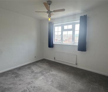 4 bedroom detached house to rent - Photo 4