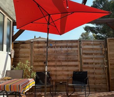 LOCATION A L'ANNEE STUDIO MEUBLE BOULOURIS - Photo 2