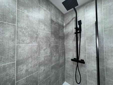 4 bedroom detached house to rent - Photo 3