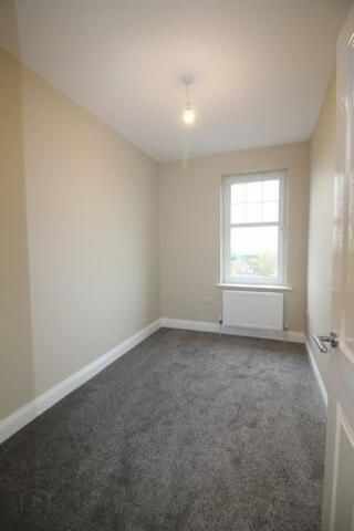 15 Sir Richard Wallace Gardens, Lisburn, BT28 3FL - Photo 3