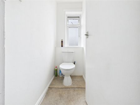 St. Lukes Close, Colchester, Essex, CO4 0LZ - Photo 5