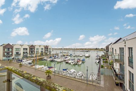 Waterside Marina, Brightlingsea, Colchester, Essex, CO7 0GE - Photo 4