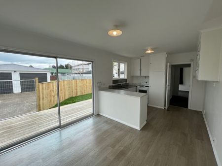 25 Hill Crescent, Papakura, Auckland - Photo 4