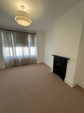 3 Bed Terraced House, Mayhill Road, SE7 - Photo 3