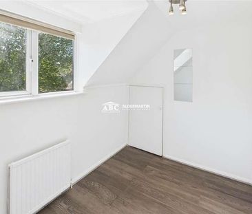 Hill View, Whyteleafe, CR3 - Photo 2