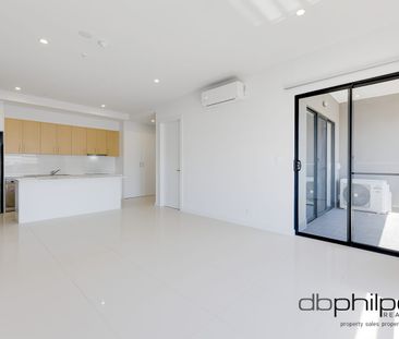 CONTEMPORARY TWO BEDROOM APARTMENT - Photo 1