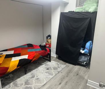 For Lease - 46 Old Cleeve Crescent Unit# Lower Unit, Brampton, Ontario - Photo 2