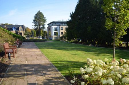2 bedroom flat to rent - Photo 2