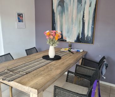 Dianella - Photo 2